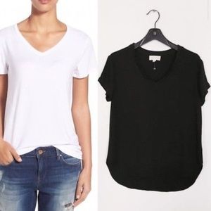 Cloth & Stone 2 Short Sleeve V-neck Tees Small